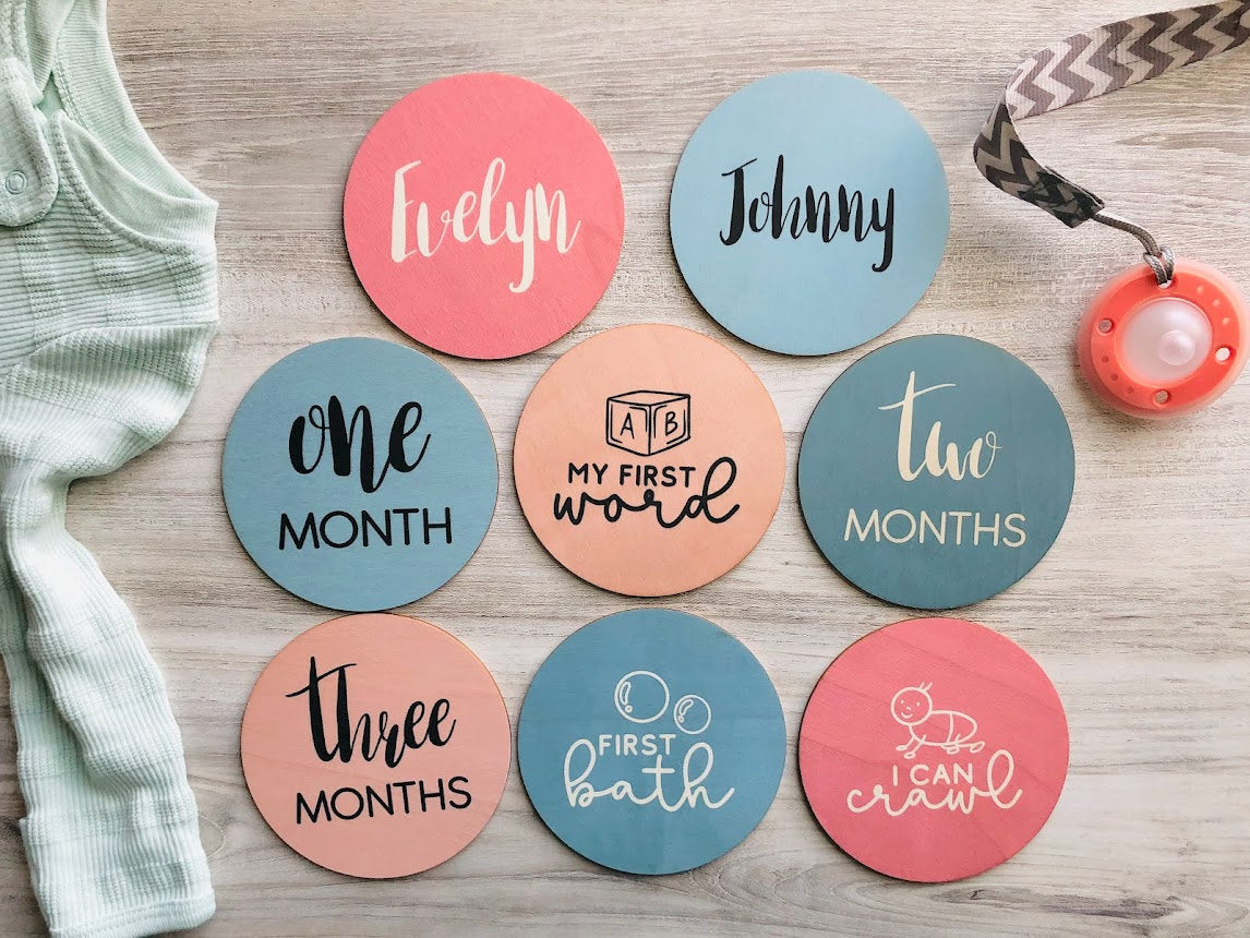 Wooden Milestone Markers, Circle Baby Monthly Milestone Cards, First Year Photo Props, Baby Shower Gift