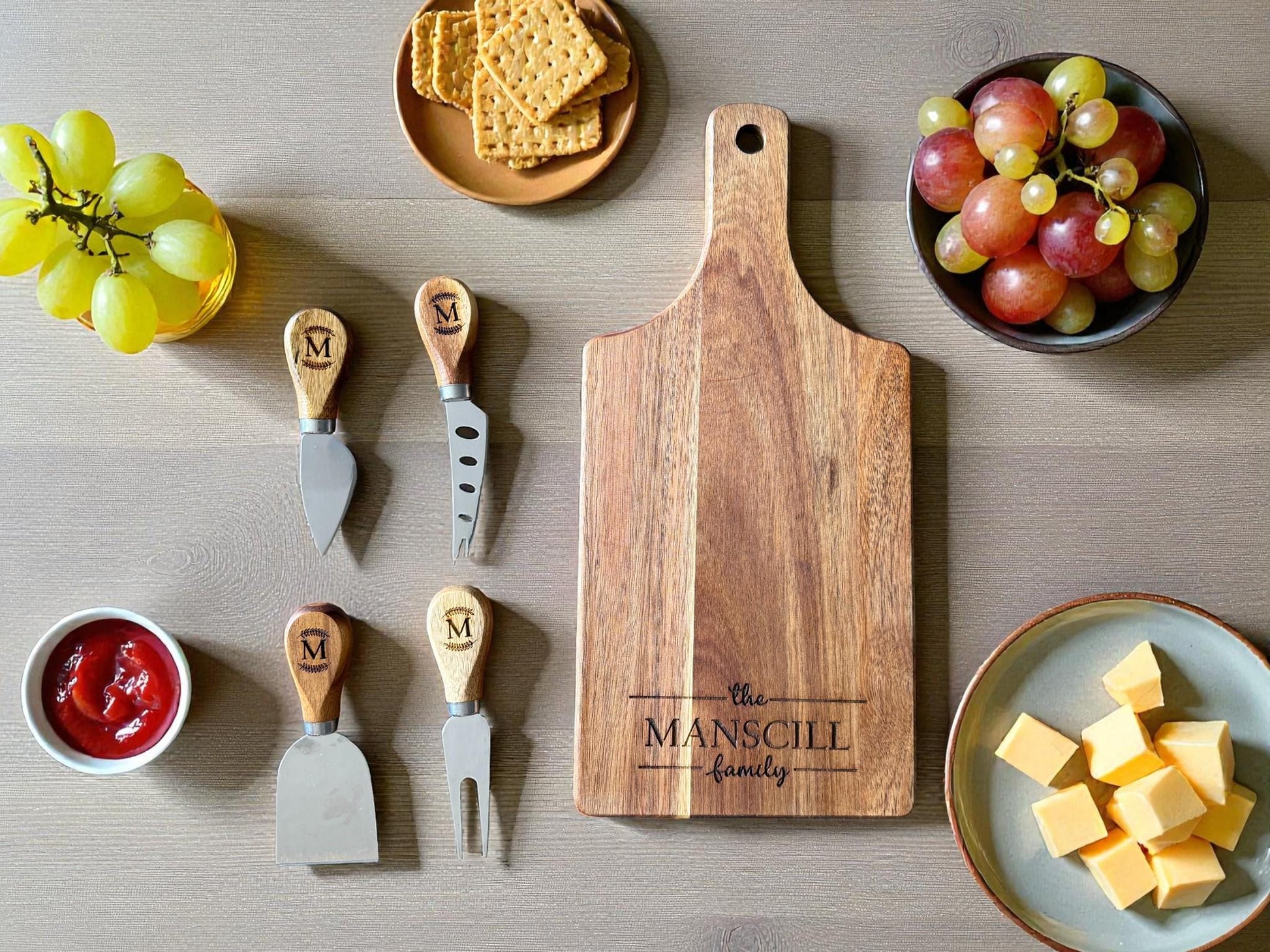 Personalized Acacia Serving Board Gift Set — Laser Engraved Family Name | Cheese Board with 4 Tools & Gift Box